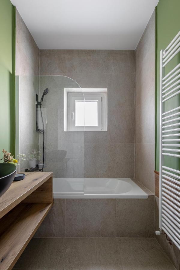 Holt - Dolce In Napoli Appartement Boekarest Buitenkant foto